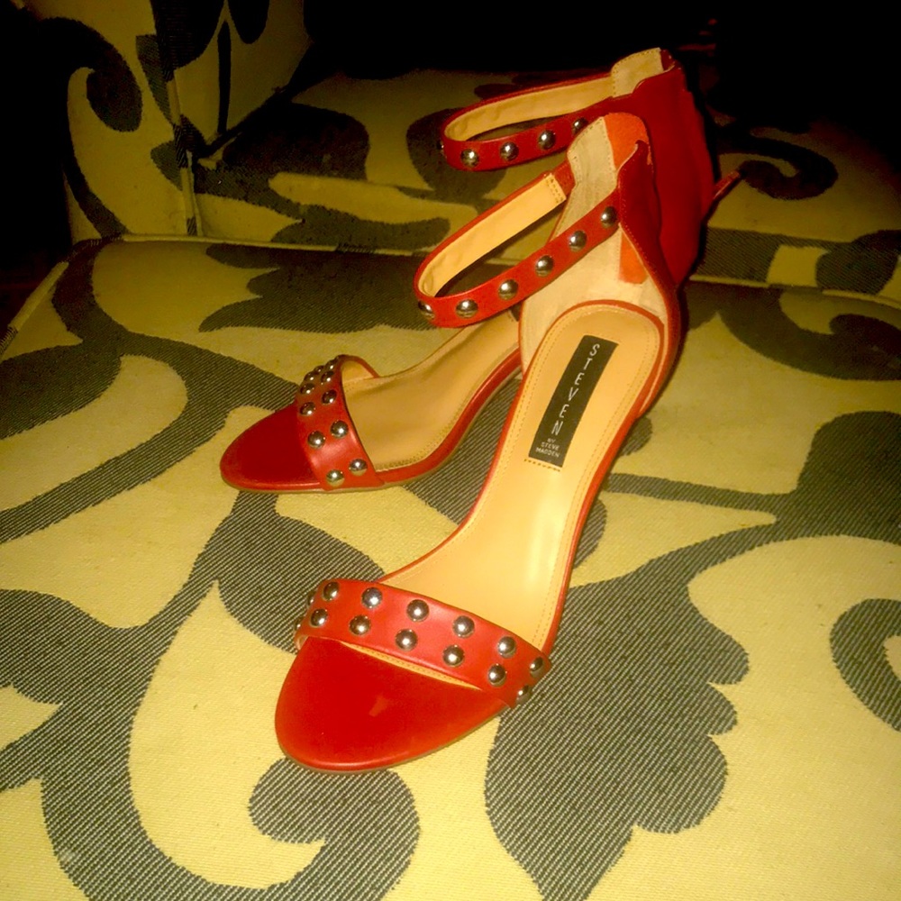 Steve Madden sharp heels!